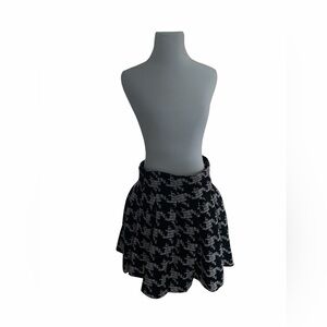 Connection 18 Black/White houndstooth print Pleatedc scuba skirt, sz L